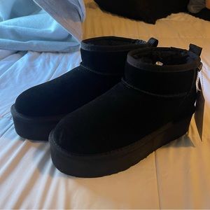 Bearpaw Black Platform Short Boots